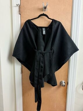 Vince Camuto Black Cape-Style Belted Wrap Sz O/S